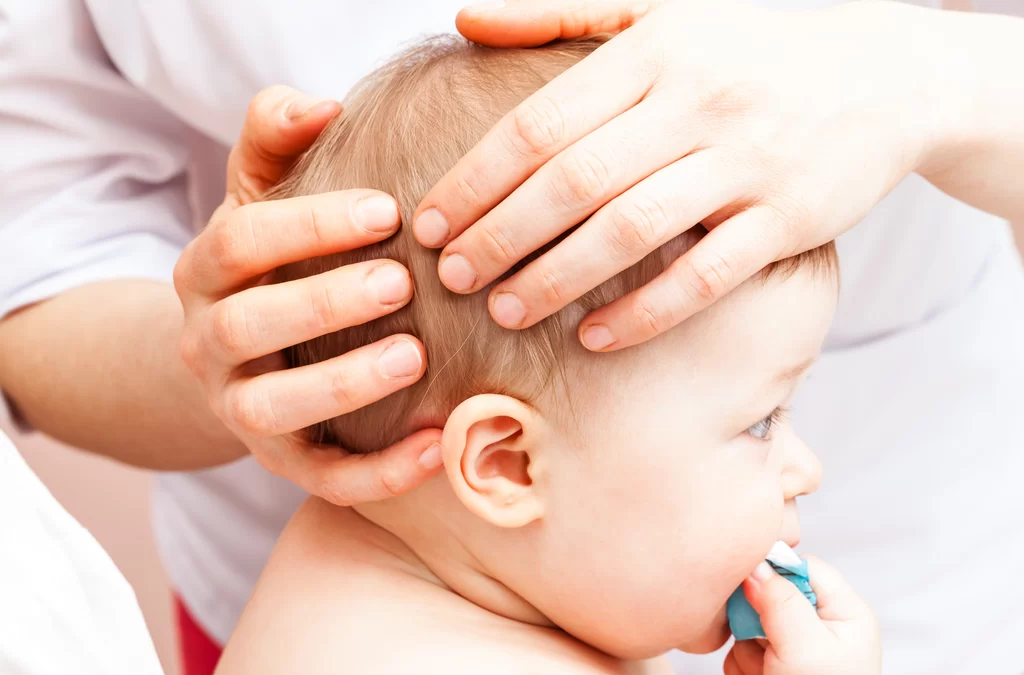 Deformările craniene la bebeluși – de la estetic la funcțional